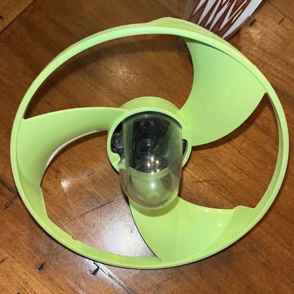 LEGO Green & Gold Propeller Replacement Parts & Bird - Picture 5 of 8